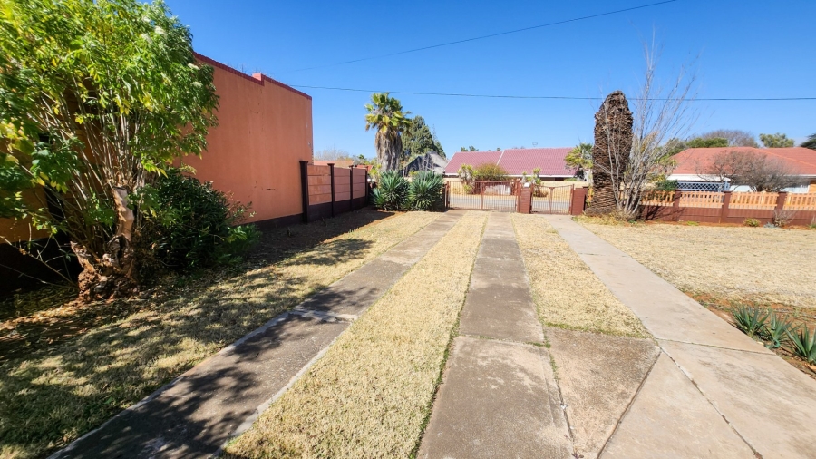 3 Bedroom Property for Sale in Stilfontein North West